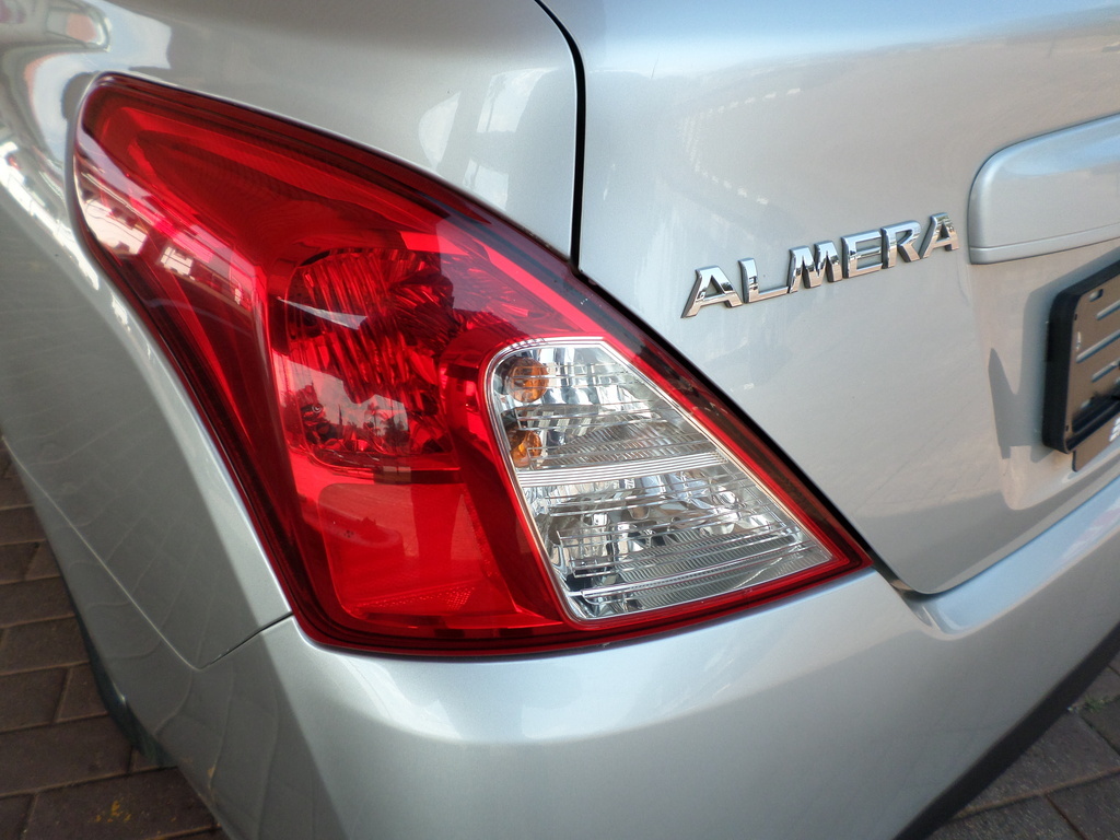 NISSAN ALMERA ALMERA 1.5 ACENTA - 19