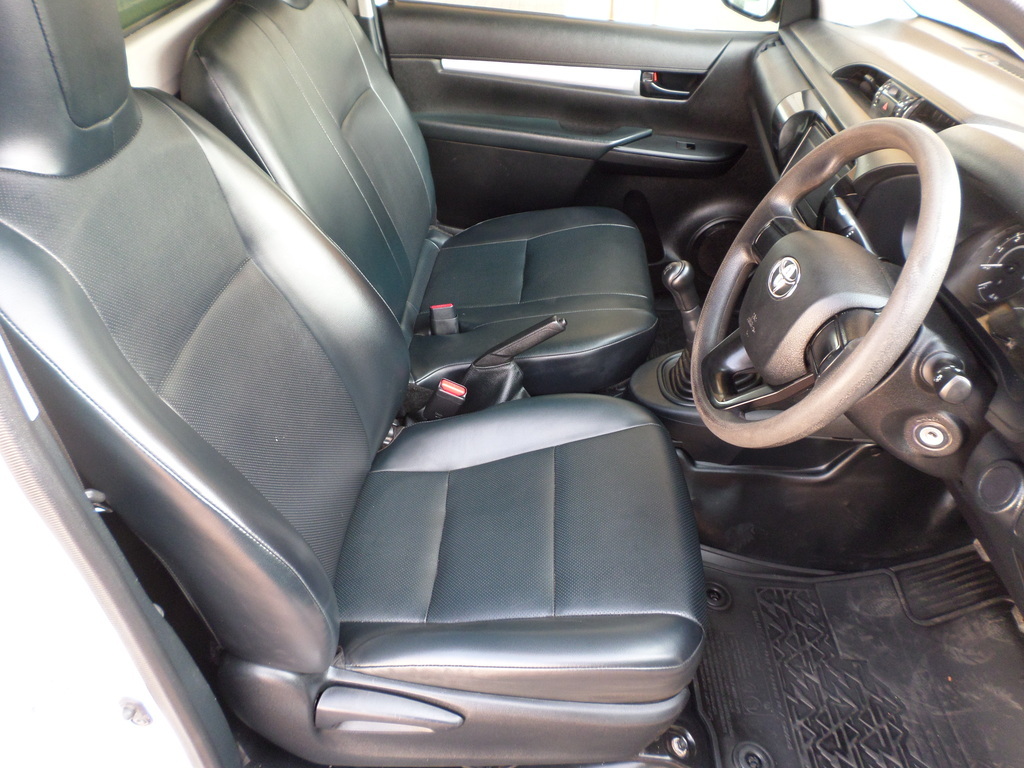 TOYOTA HILUX HILUX 2.4 GD S A/C P/U S/C - 12