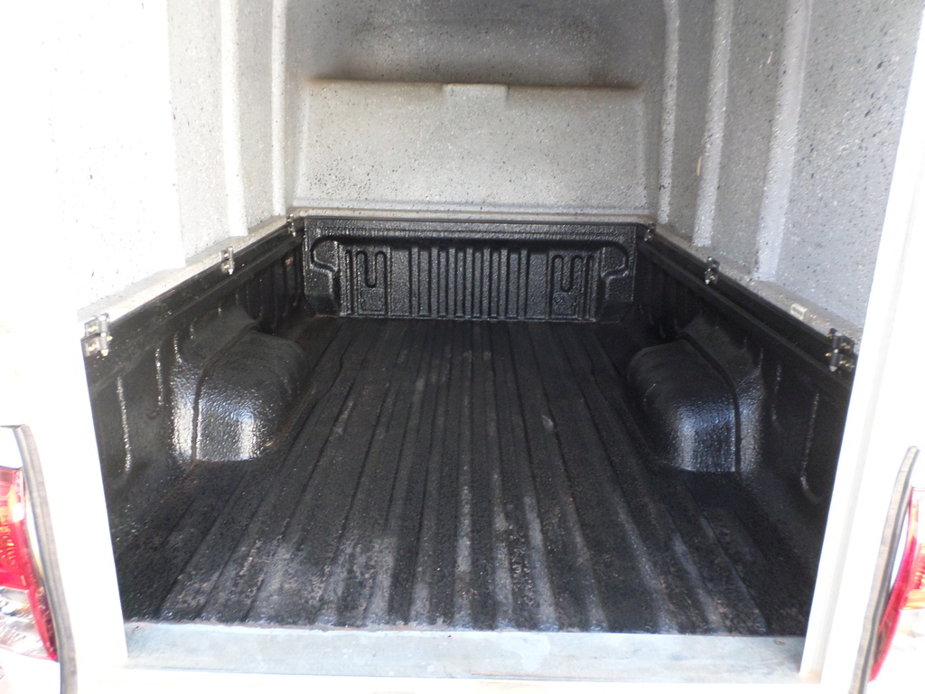 TOYOTA HILUX HILUX 2.4 GD S A/C P/U S/C - 16