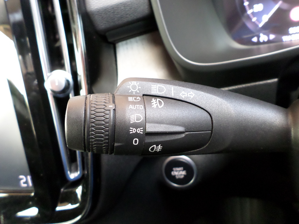 VOLVO XC40 XC40 T3 INSCRIPTION GEARTRONIC - 18