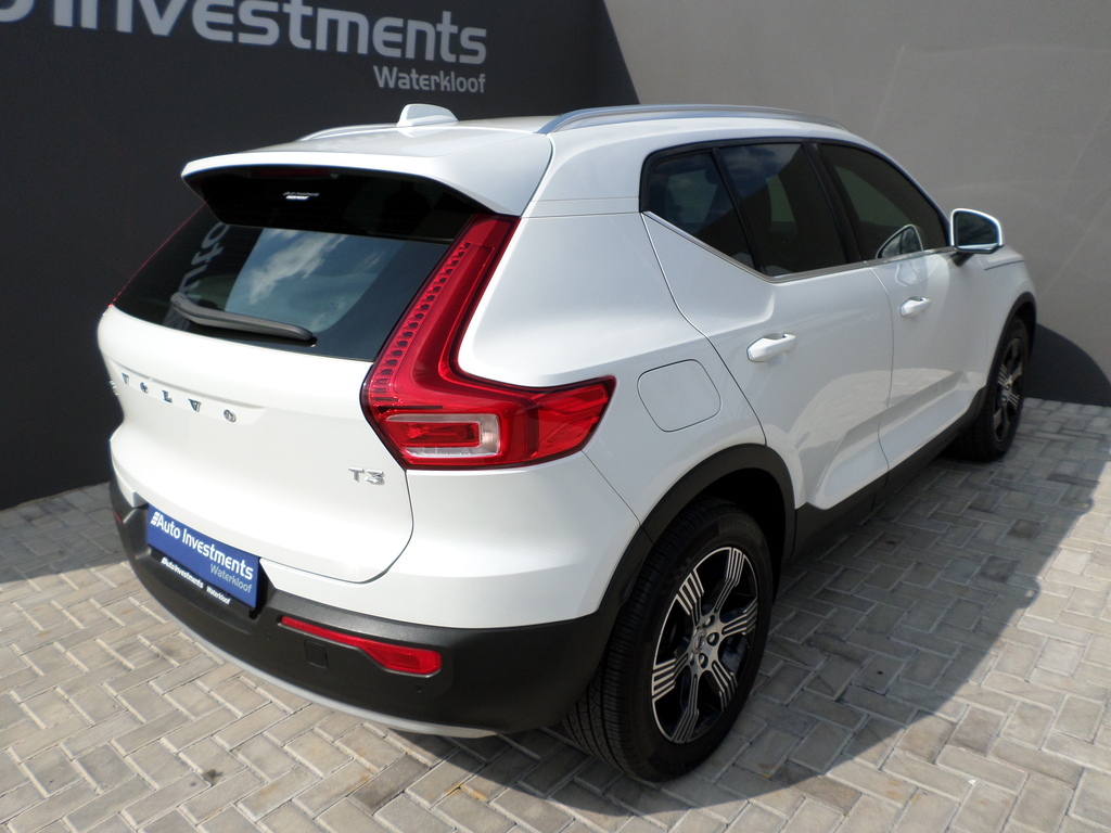 VOLVO XC40 XC40 T3 INSCRIPTION GEARTRONIC - 9