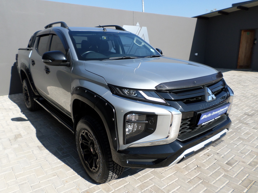MITSUBISHI TRITON TRITON 2.4 Di-DC XTREME 4X4 A/T P/U D/C