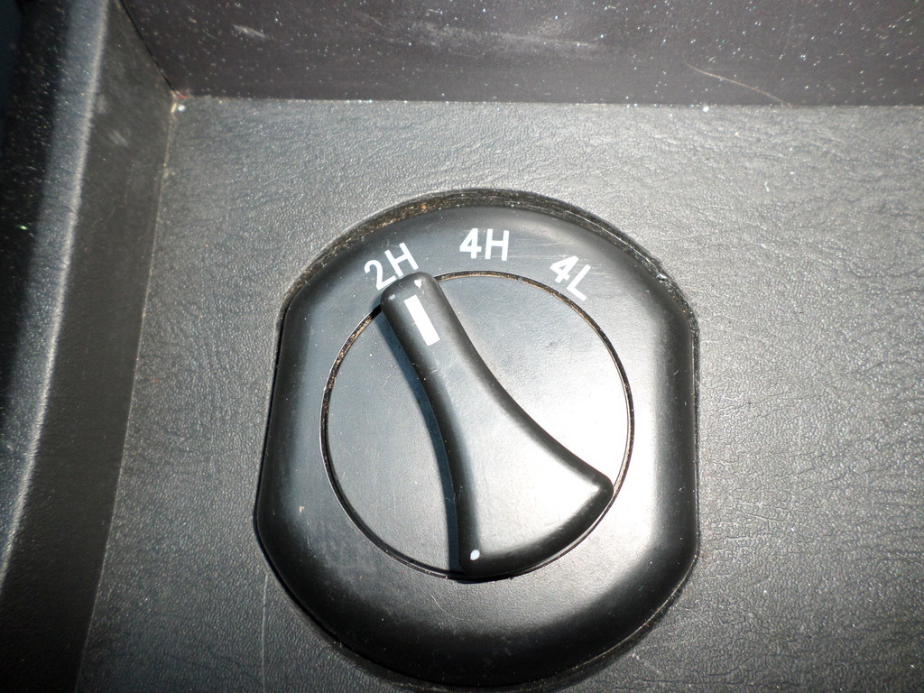 MAHINDRA SCORPIO PIK UP 2.2 mHAWK S6 4X4 P/U S/C - 18