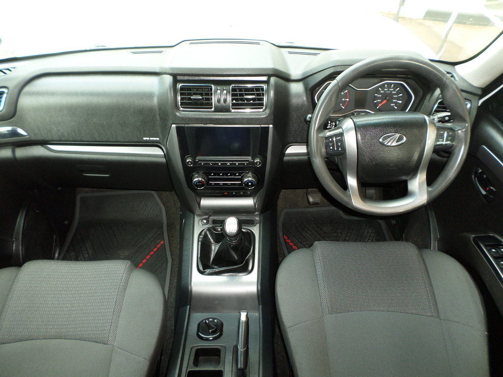 MAHINDRA SCORPIO PIK UP 2.2 mHAWK S10 4X4 P/U D/C - 11