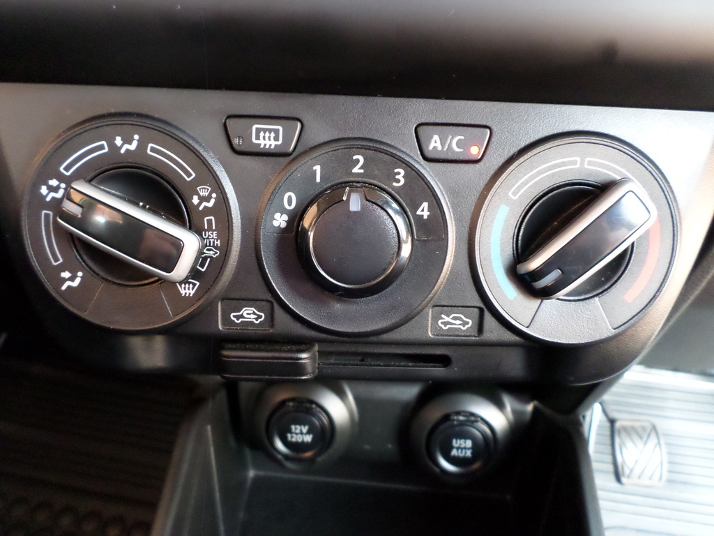 SUZUKI SWIFT SWIFT 1.2 GL - 18