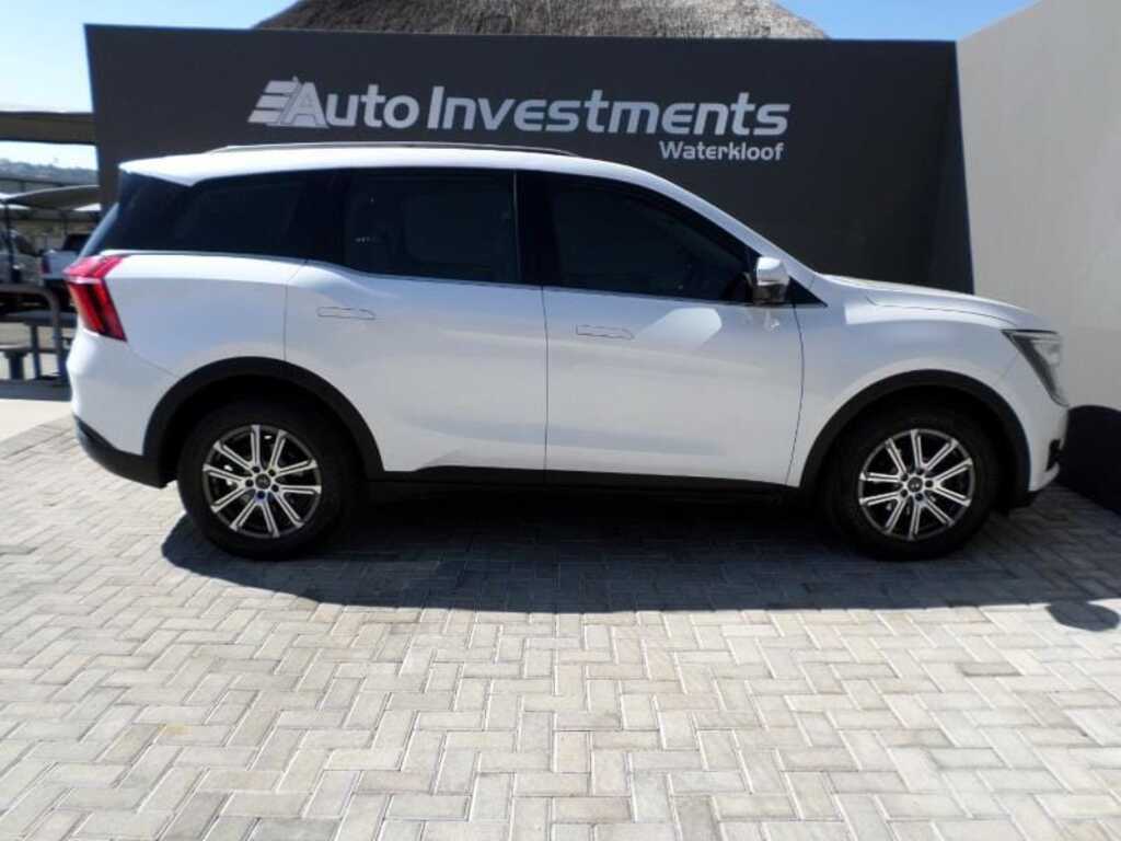 MAHINDRA XUV 700 XUV 700 2.0 AX7L A/T (7 SEATER)