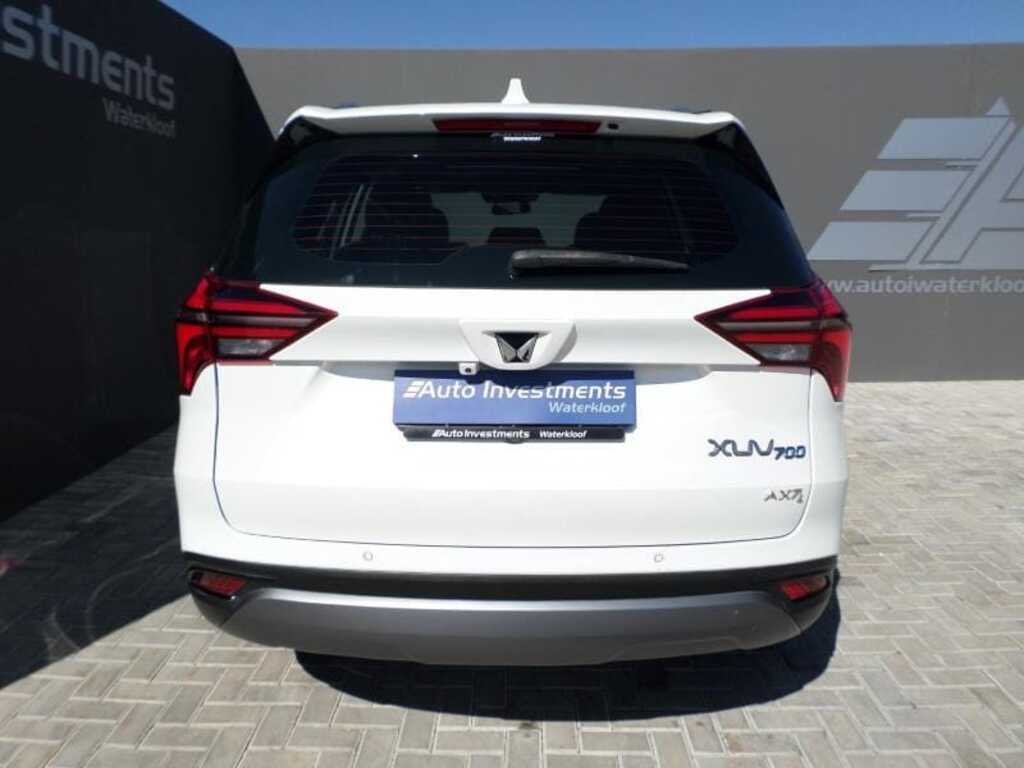 MAHINDRA XUV 700 XUV 700 2.0 AX7L A/T (7 SEATER)
