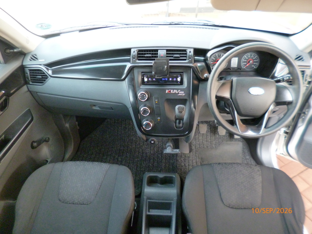 MAHINDRA KUV 100 KUV 100 1.2 K6+ #DARE - 20