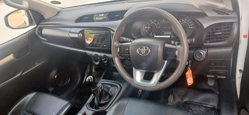 TOYOTA HILUX HILUX 2.4 GD-6 RB SR P/U S/C - 19