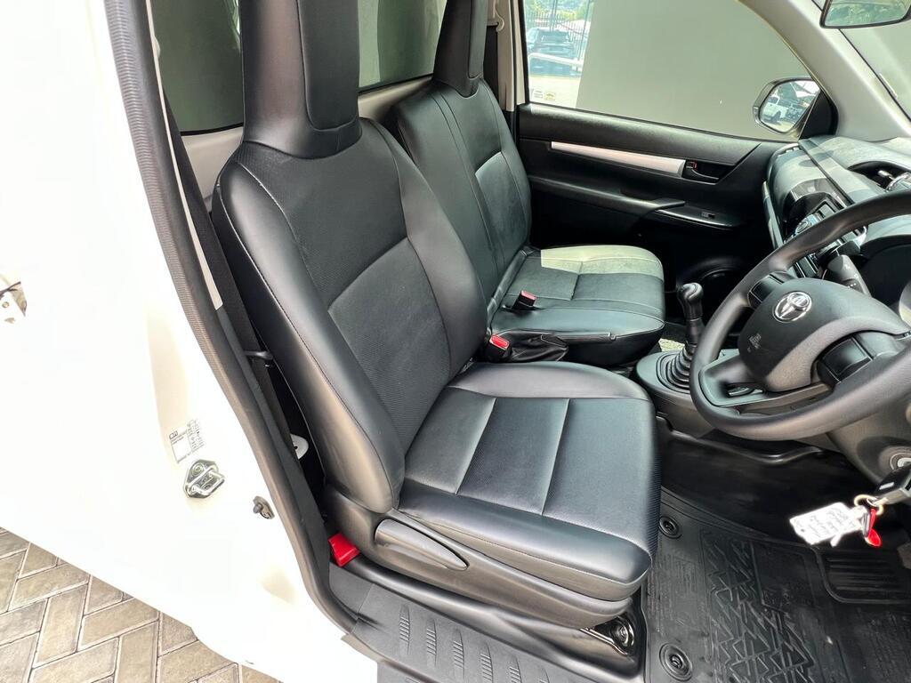 TOYOTA HILUX HILUX 2.4 GD S A/C P/U S/C - 14