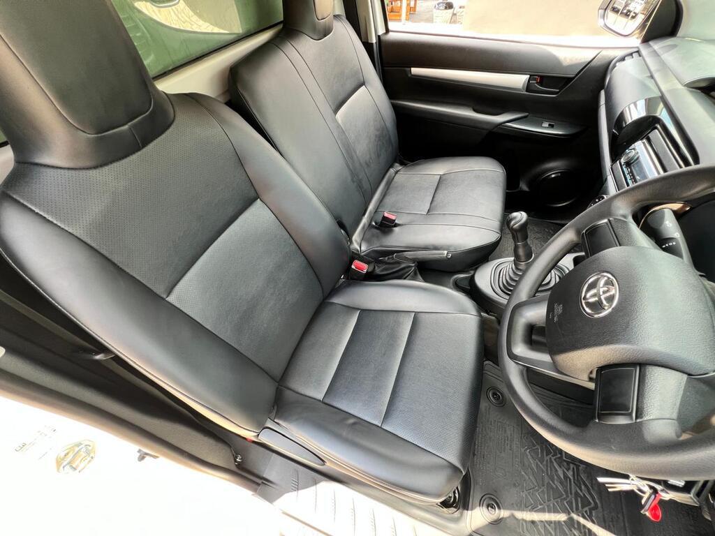 TOYOTA HILUX HILUX 2.4 GD S A/C P/U S/C - 15