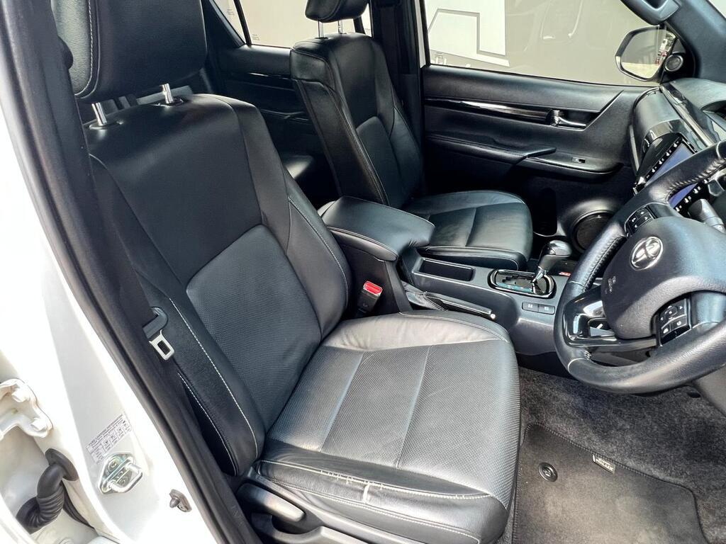 TOYOTA HILUX HILUX 2.8 GD-6 RB LEGEND A/T P/U D/C - 13