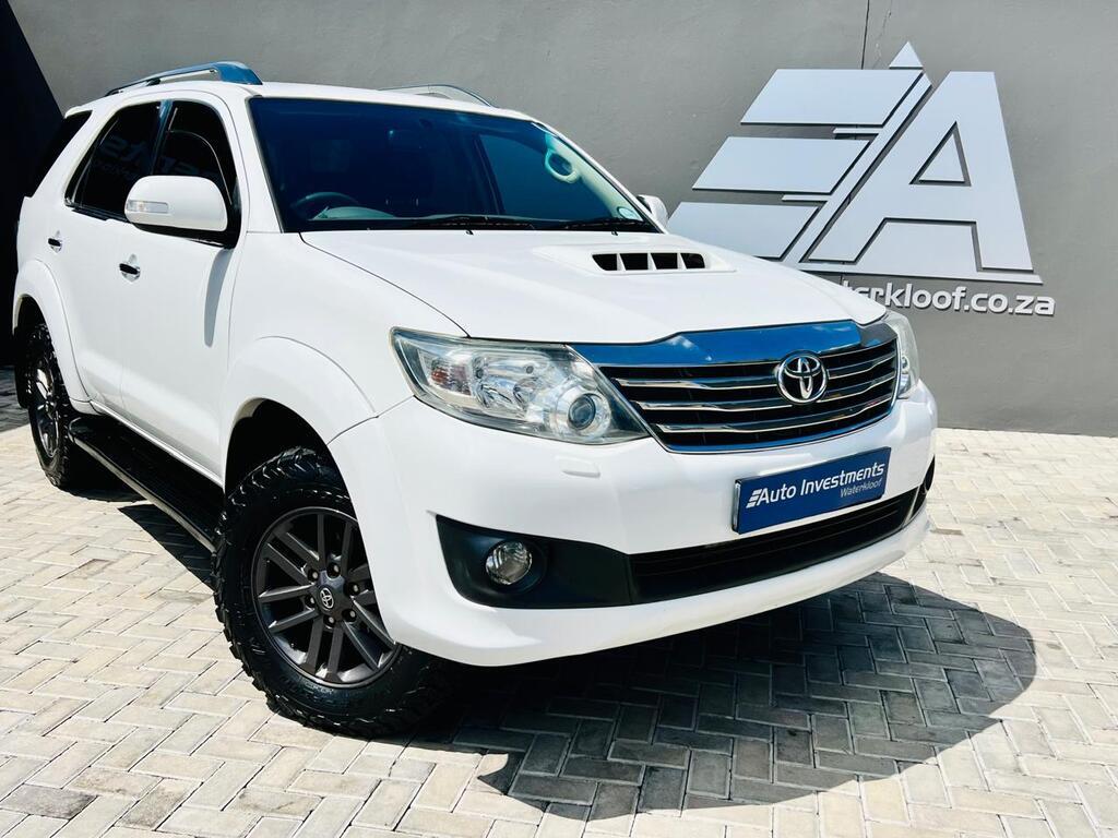 TOYOTA FORTUNER FORTUNER 3.0D-4D 4X4 A/T - 10