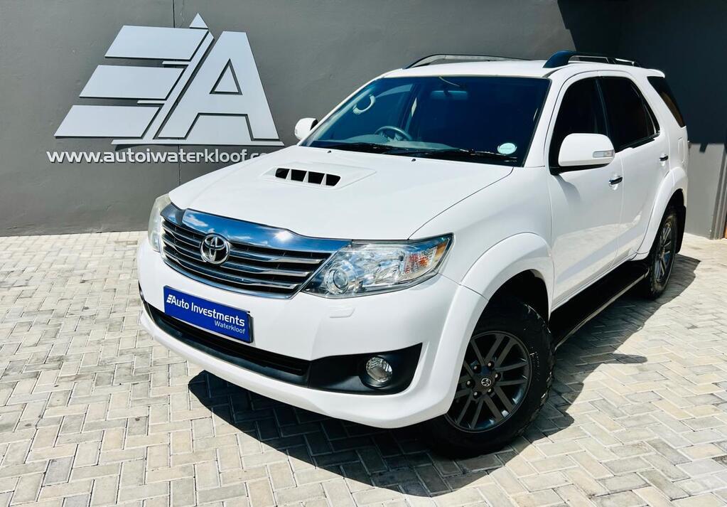 TOYOTA FORTUNER FORTUNER 3.0D-4D 4X4 A/T - 7