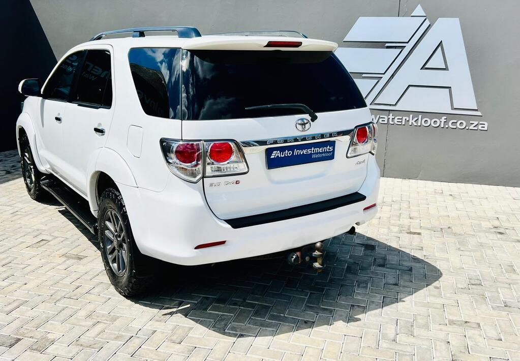 TOYOTA FORTUNER FORTUNER 3.0D-4D 4X4 A/T - 8