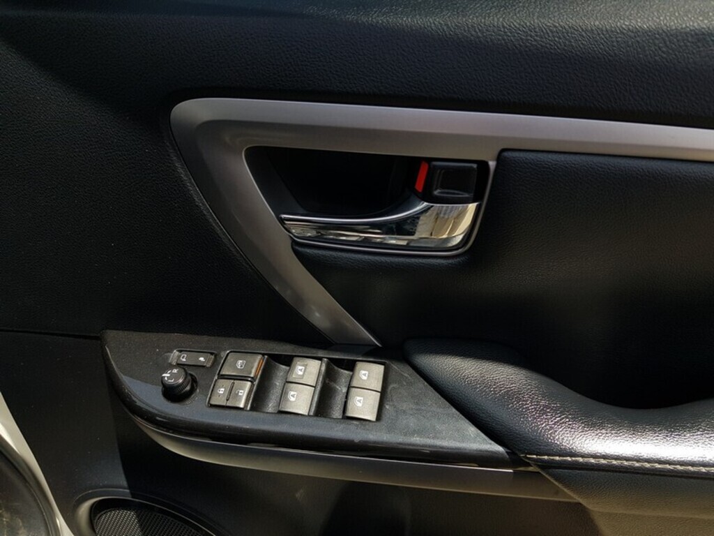 TOYOTA FORTUNER FORTUNER 2.8GD-6 VX A/T - 18