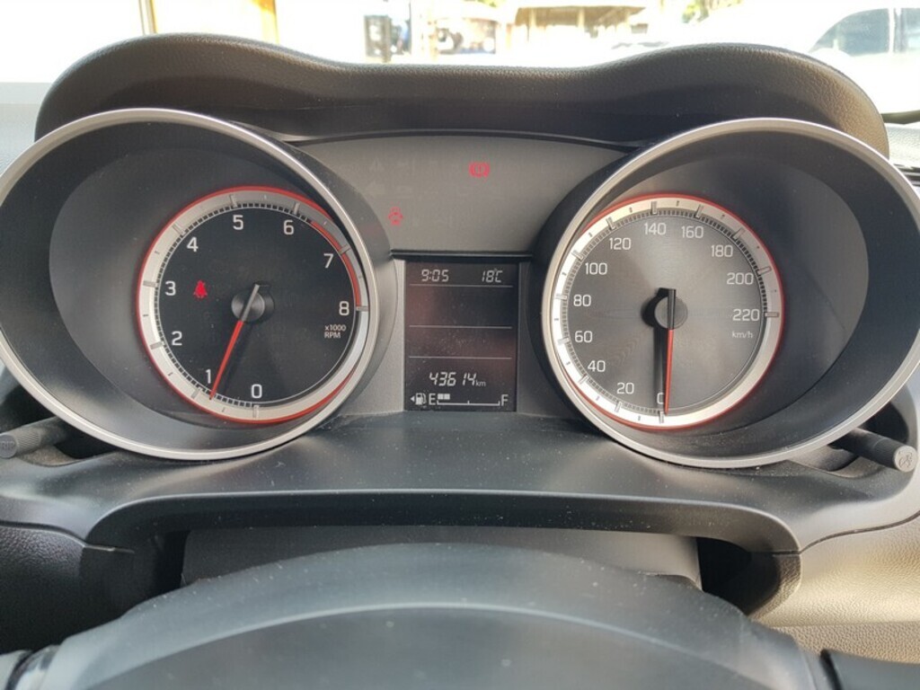 SUZUKI SWIFT SWIFT 1.2 GLX - 18