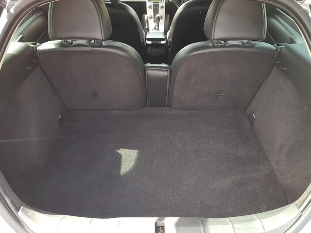VOLVO C30 C30 D2 ESSENTIAL - 9