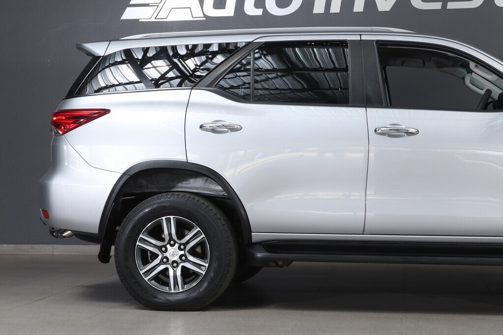 TOYOTA FORTUNER FORTUNER 2.4GD-6 R/B A/T - 16