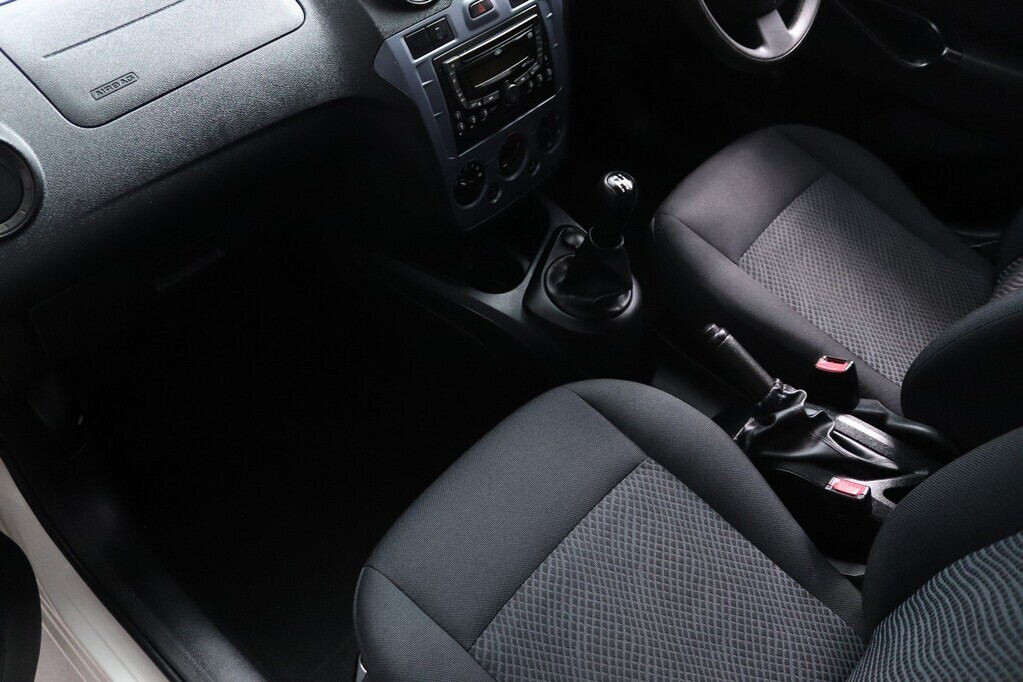 FORD FIGO FIGO 1.4 AMBIENTE - 12