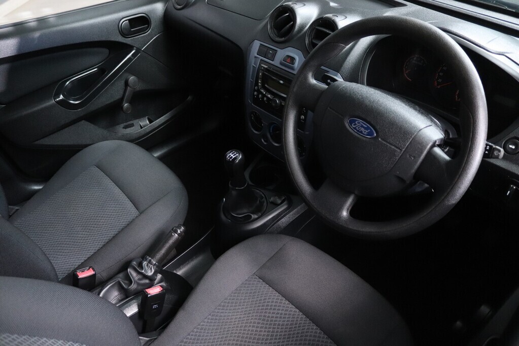 FORD FIGO FIGO 1.4 AMBIENTE - 8
