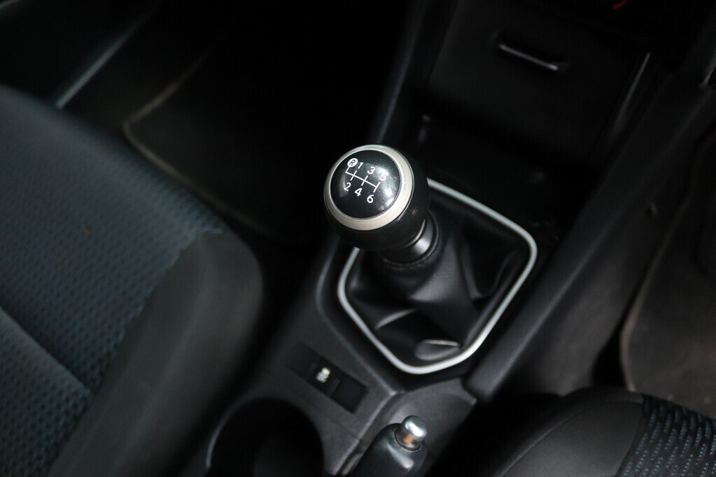 TOYOTA COROLLA QUEST COROLLA QUEST PLUS 1.8 - 12