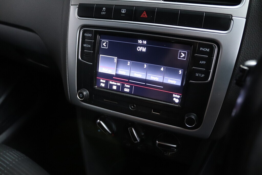 VOLKSWAGEN POLO VIVO POLO VIVO 1.0 TSI GT (5DR)