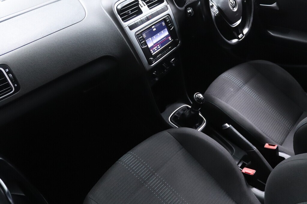 VOLKSWAGEN POLO VIVO POLO VIVO 1.0 TSI GT (5DR)