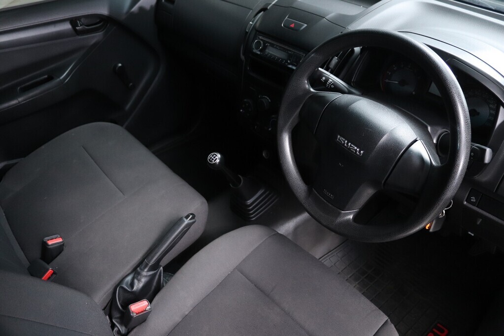 ISUZU D-MAX D-MAX 250 HO FLEETSIDE SAFETY S/C P/U
