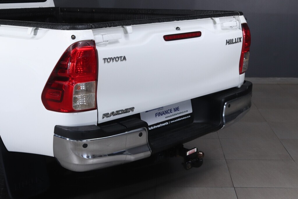 TOYOTA HILUX HILUX 2.4 GD-6 RB RAIDER A/T P/U S/C