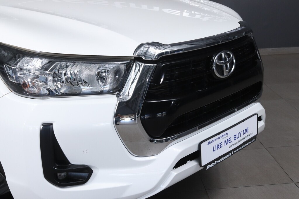 TOYOTA HILUX HILUX 2.4 GD-6 RB RAIDER A/T P/U S/C