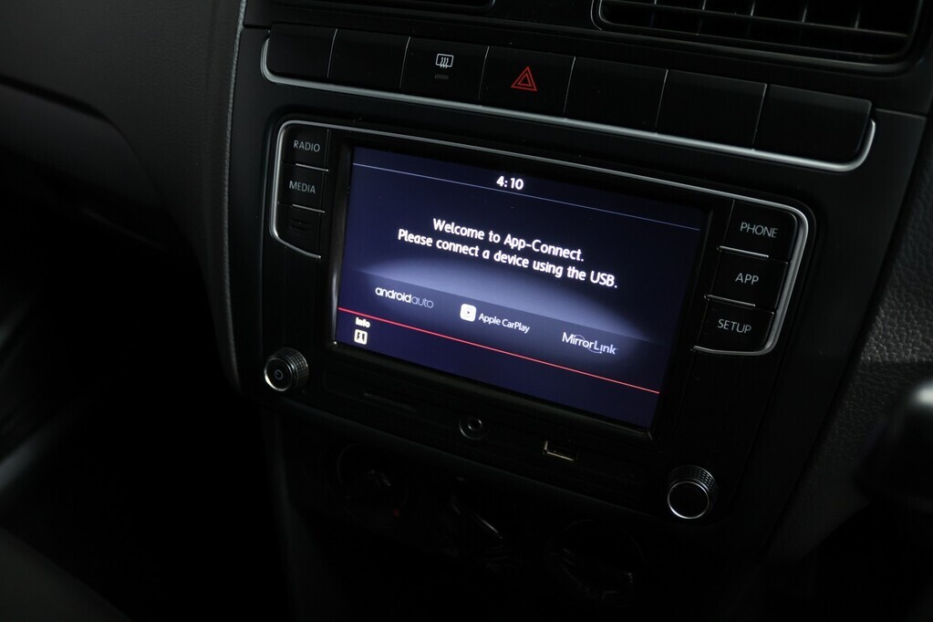 VOLKSWAGEN POLO VIVO POLO VIVO 1.4 COMFORTLINE (5DR) - 11