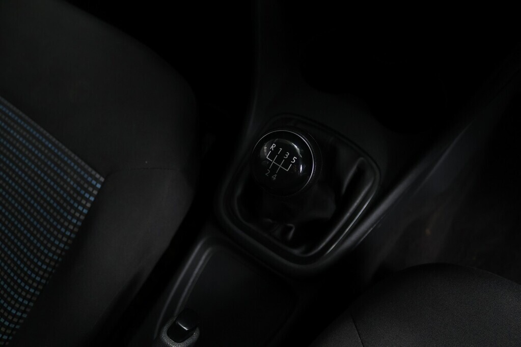 VOLKSWAGEN POLO VIVO POLO VIVO 1.4 COMFORTLINE (5DR) - 12