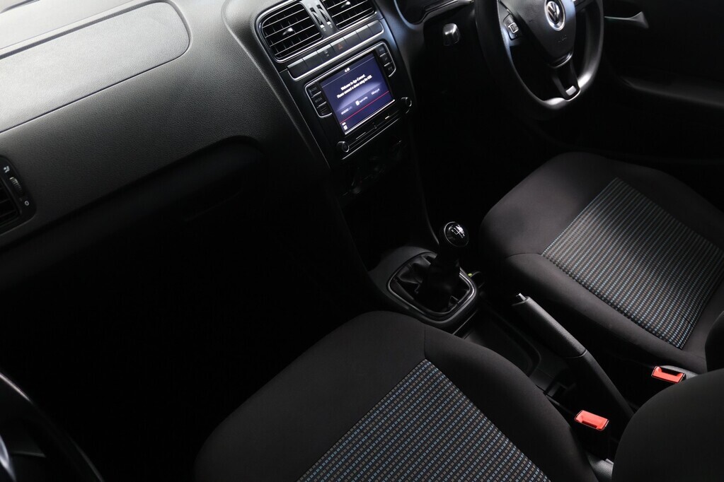 VOLKSWAGEN POLO VIVO POLO VIVO 1.4 COMFORTLINE (5DR) - 13