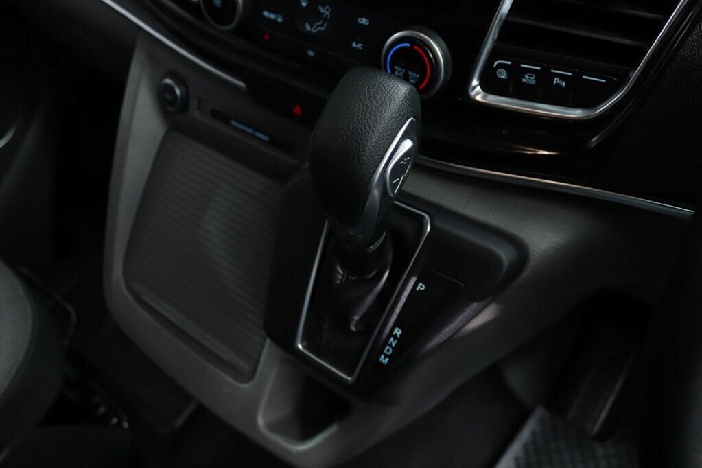 FORD TOURNEO TOURNEO CUSTOM LTD 2.0TDCI A/T (136KW)