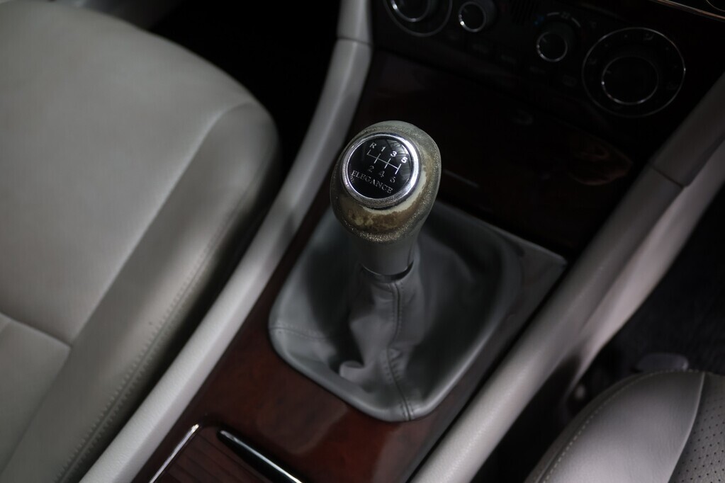 MERCEDES-BENZ C CLASS SEDAN C200K ELEGANCE - 12