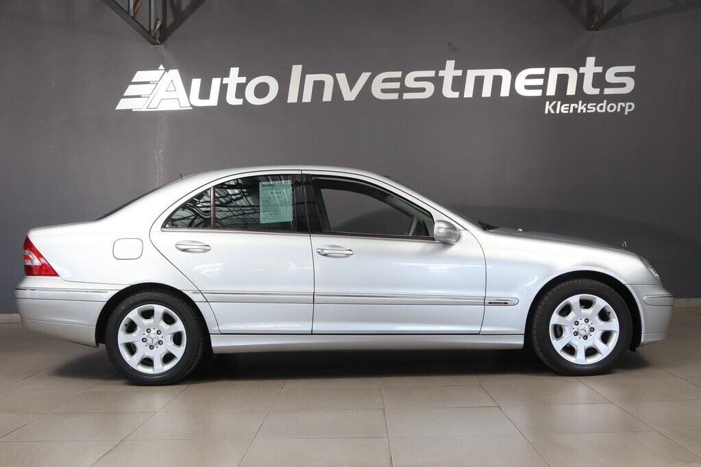 MERCEDES-BENZ C CLASS SEDAN C200K ELEGANCE - 15