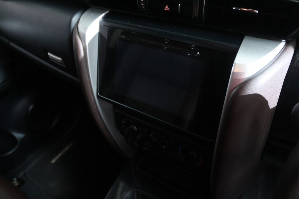 TOYOTA FORTUNER FORTUNER 2.4GD-6 R/B - 12