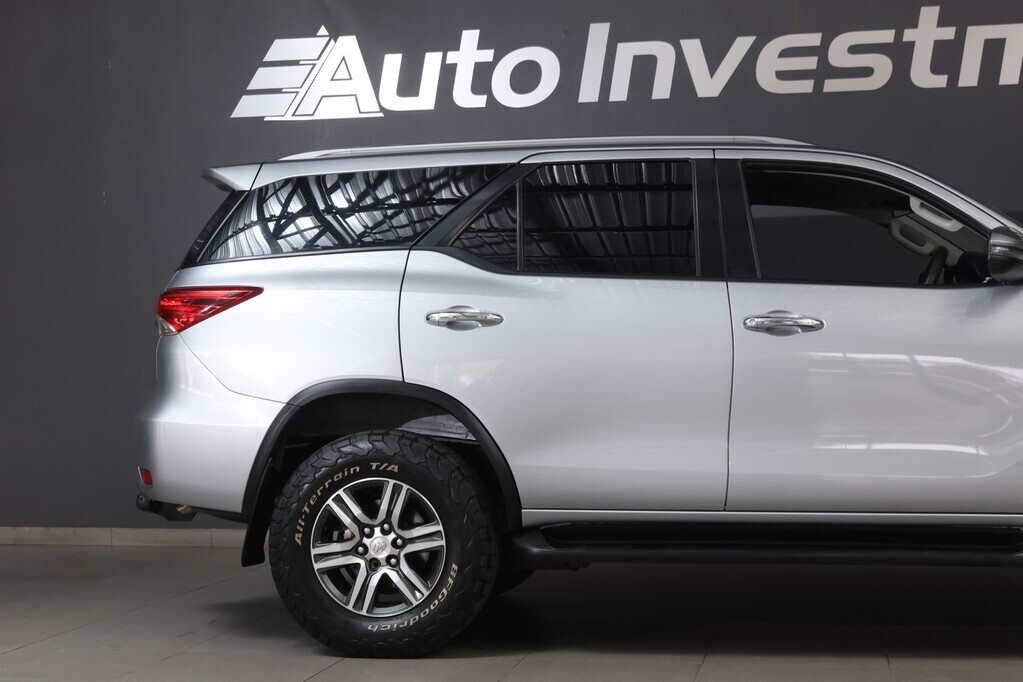 TOYOTA FORTUNER FORTUNER 2.4GD-6 R/B - 16