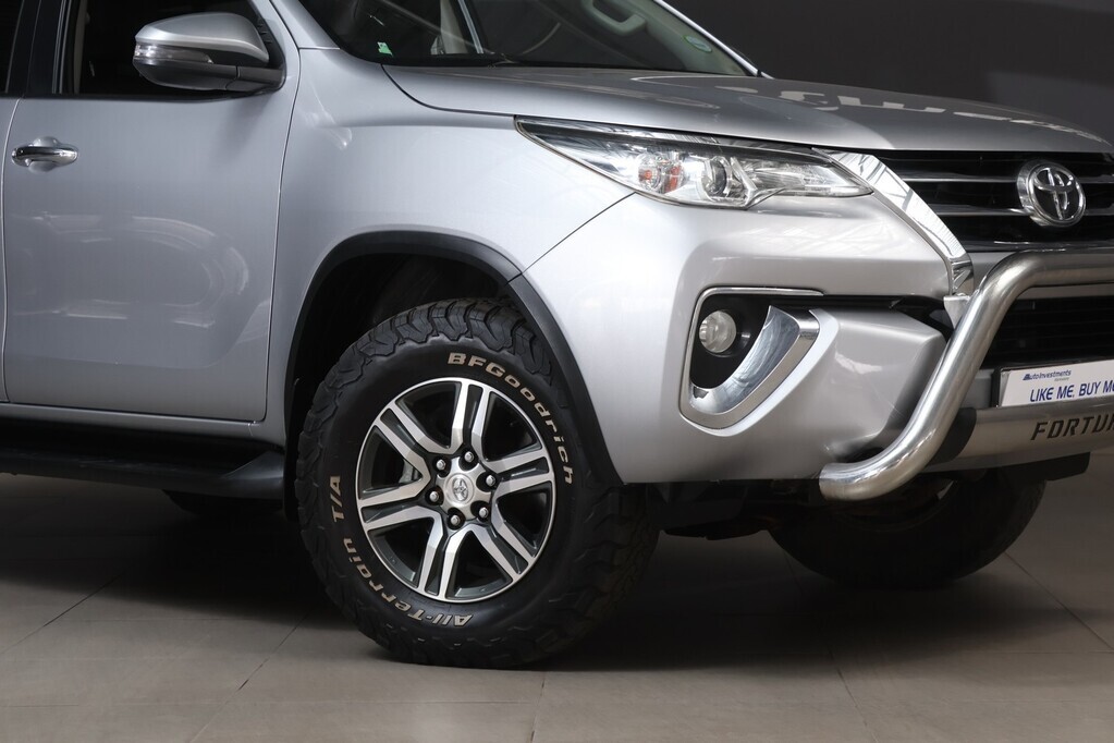 TOYOTA FORTUNER FORTUNER 2.4GD-6 R/B - 2