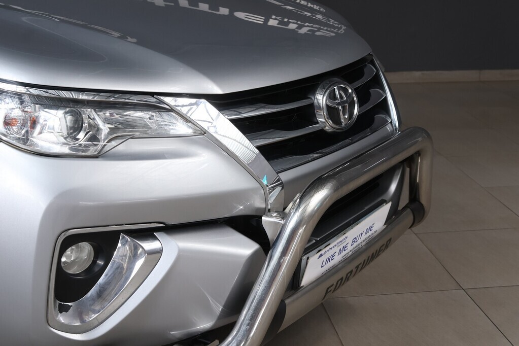 TOYOTA FORTUNER FORTUNER 2.4GD-6 R/B - 4