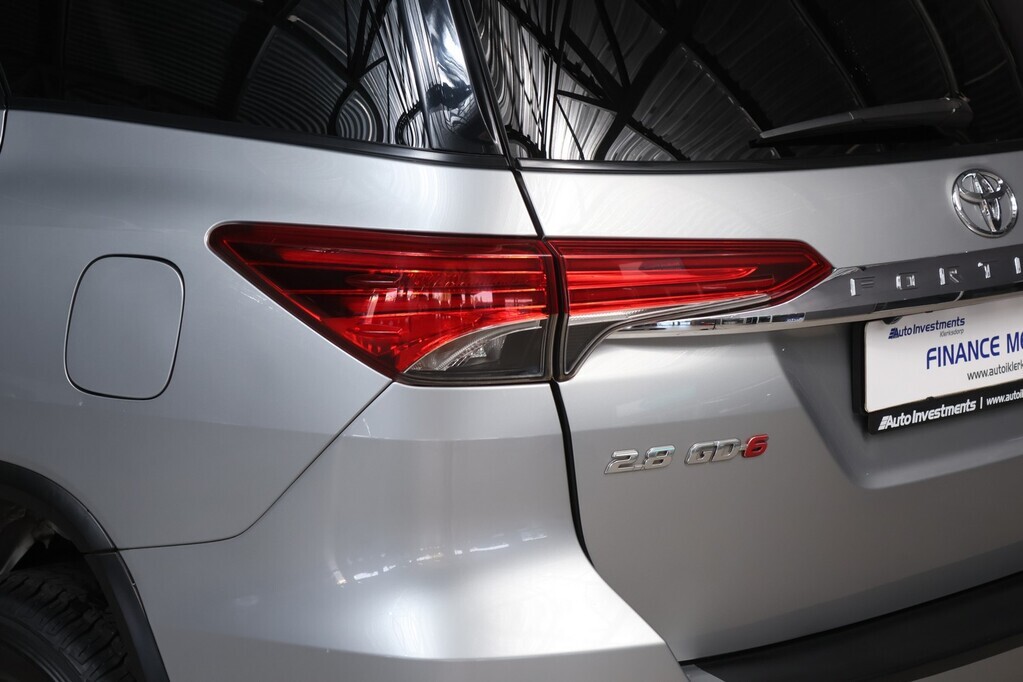 TOYOTA FORTUNER FORTUNER 2.8GD-6 R/B A/T - 18