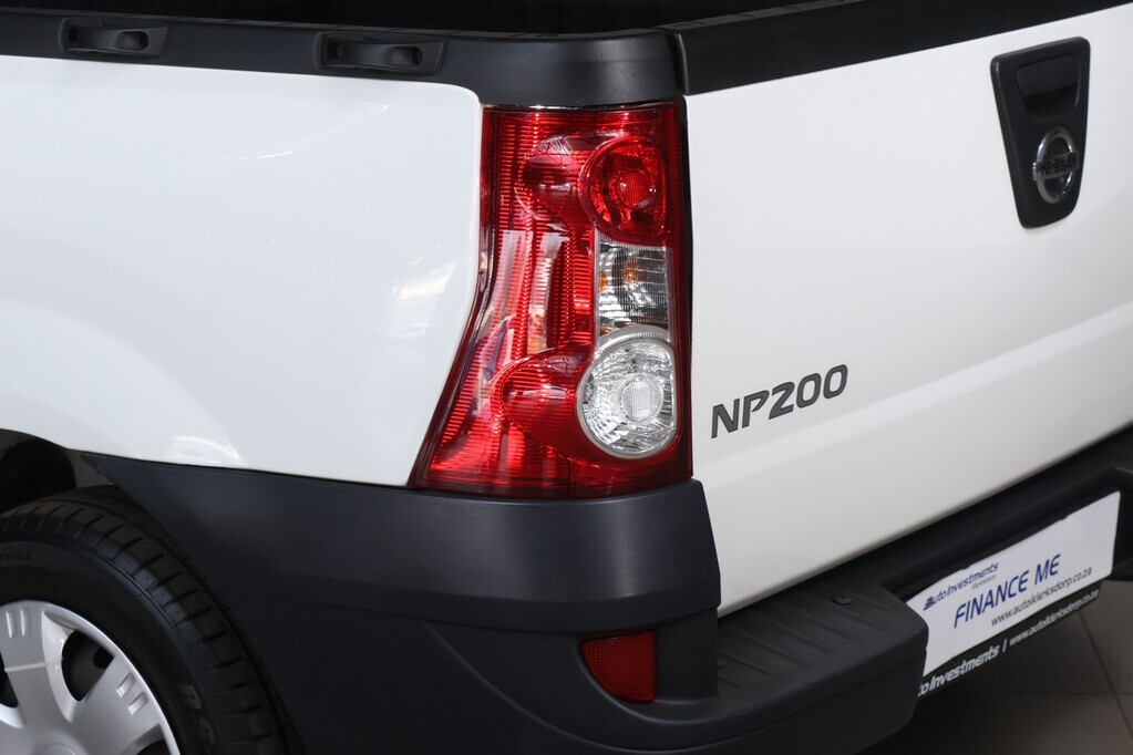 NISSAN NP200 NP200 1.5 DCi  A/C SAFETY PACK P/U S/C - 17