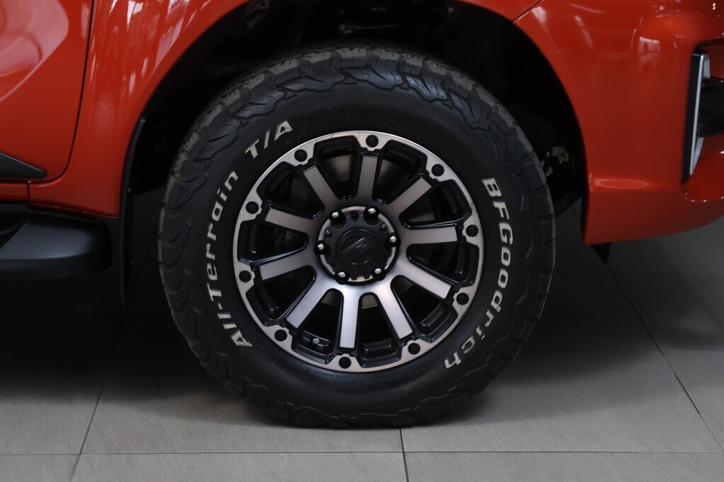 TOYOTA HILUX HILUX 2.8 GD-6 RB LEGEND A/T P/U D/C - 17