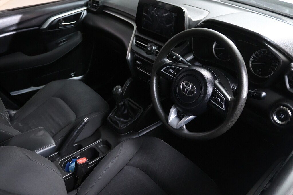 TOYOTA URBAN CRUISER URBAN CRUISER 1.5 XR - 8