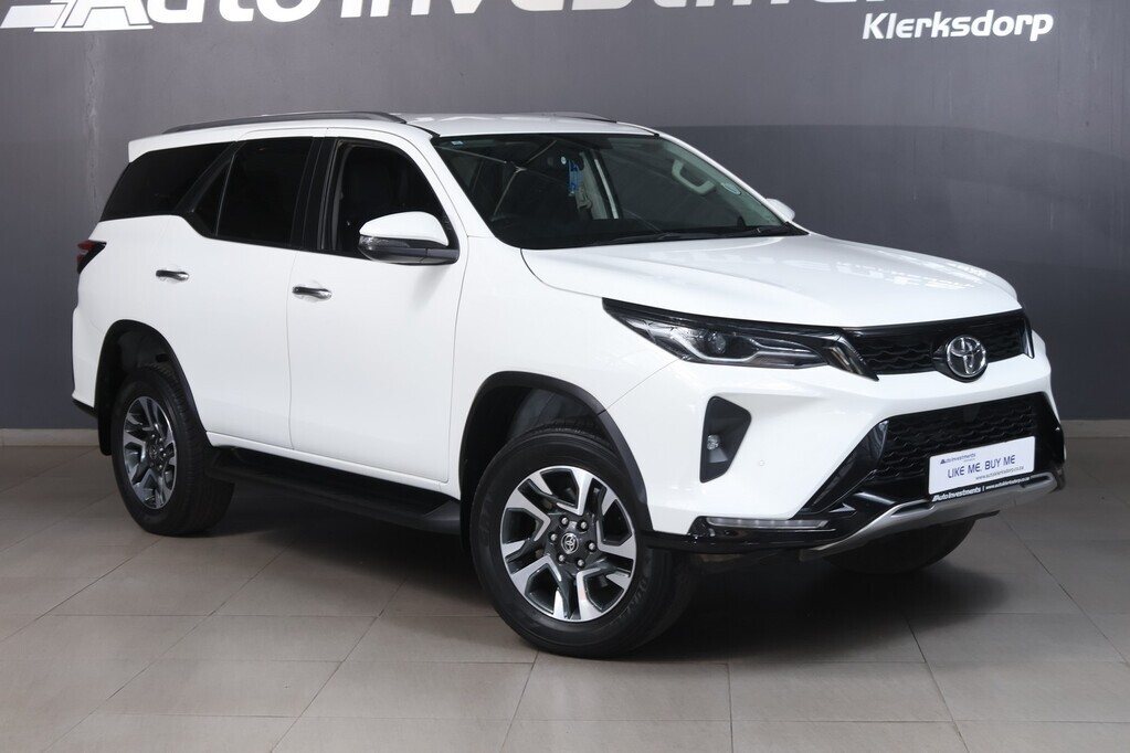 TOYOTA FORTUNER FORTUNER 2.4GD-6 R/B