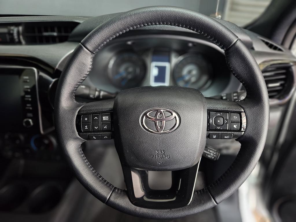TOYOTA HILUX HILUX 2.8 GD-6 RB LEGEND 4X4 A/T P/U E/CAB