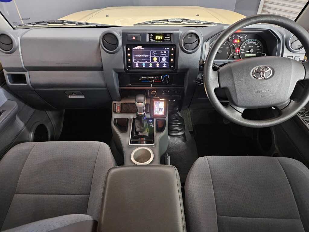 TOYOTA LANDCRUISER 70 SERIE LANDCRUISER 76 4.5D V8 S/W