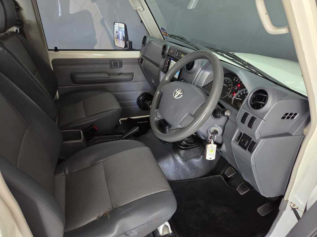 TOYOTA LAND CRUISER PICK UP LAND CRUISER 79 4.0P P/U S/C