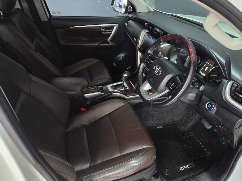 TOYOTA FORTUNER FORTUNER 2.8GD-6 EPIC A/T - 7